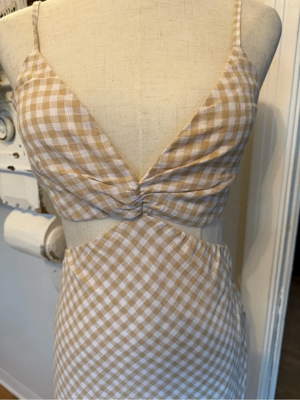NWT Abercrombie & Fitch Beige Gingham Cutout Maxi Dress